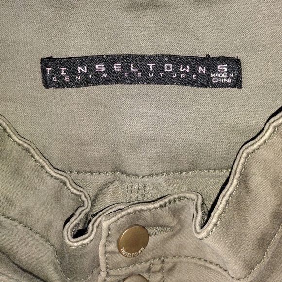 Tinseltown Denim Couture High Rise Shorts Size 5 - Picture 4 of 5